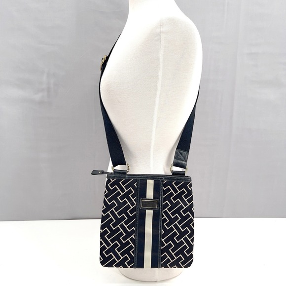 Tommy Hilfiger Crossbody Bag Black Tan Jacquard Logo Print Adjustable Strap - Picture 3 of 4
